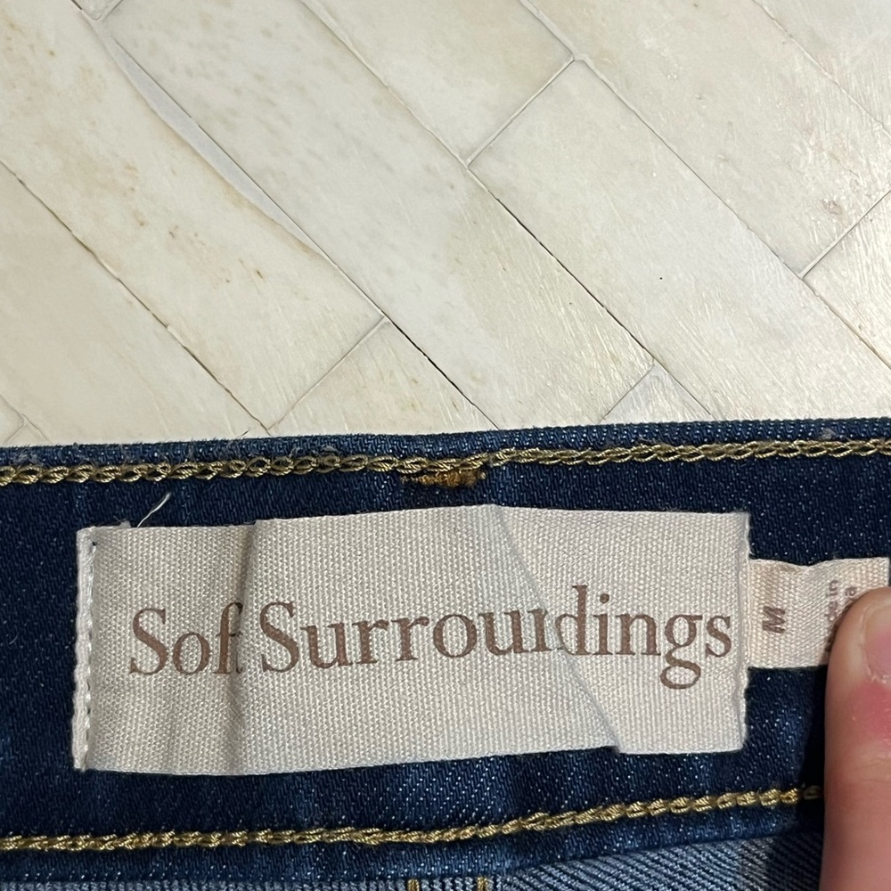 Soft Surroundings Deep Blue Ultimate Pull-On Bootcut Jeans size Medium - Picture 3 of 9
